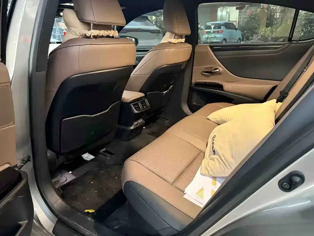 Lexus ES 2024 из CN, фото 5