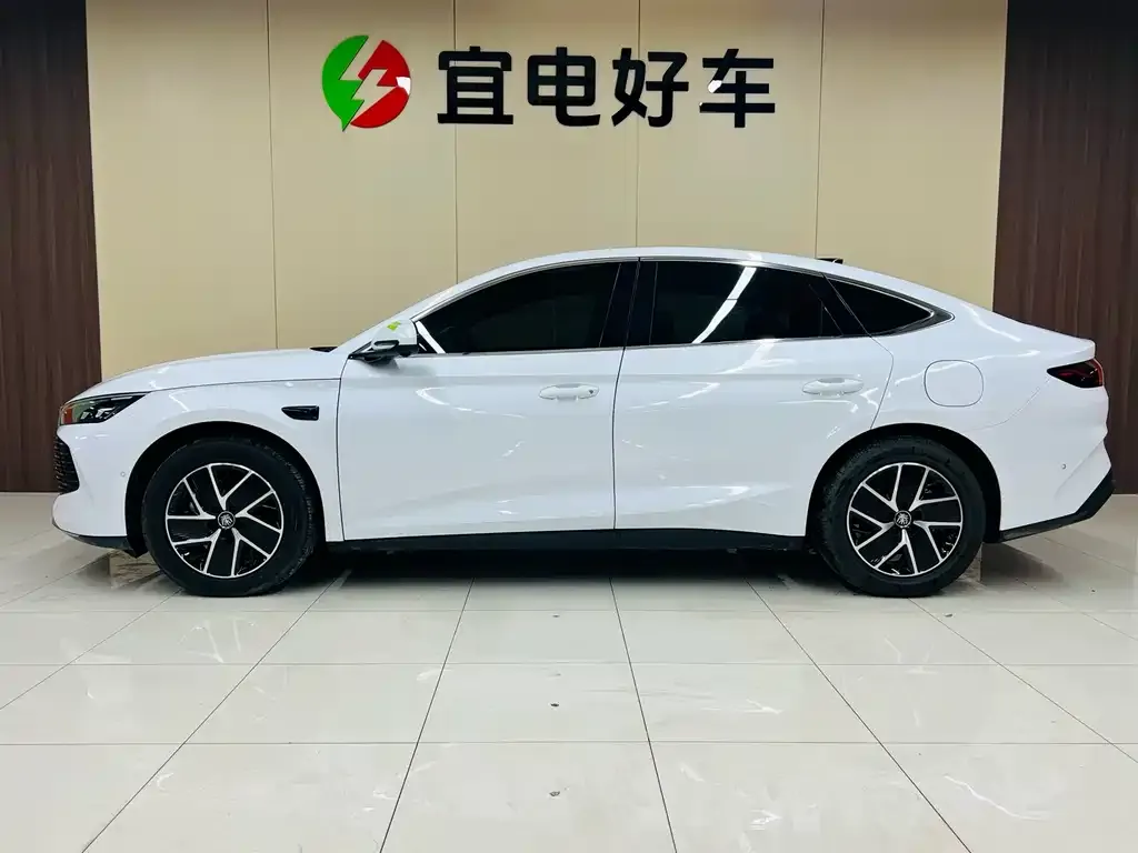 BYD Qin L 2025 из CN, фото 5