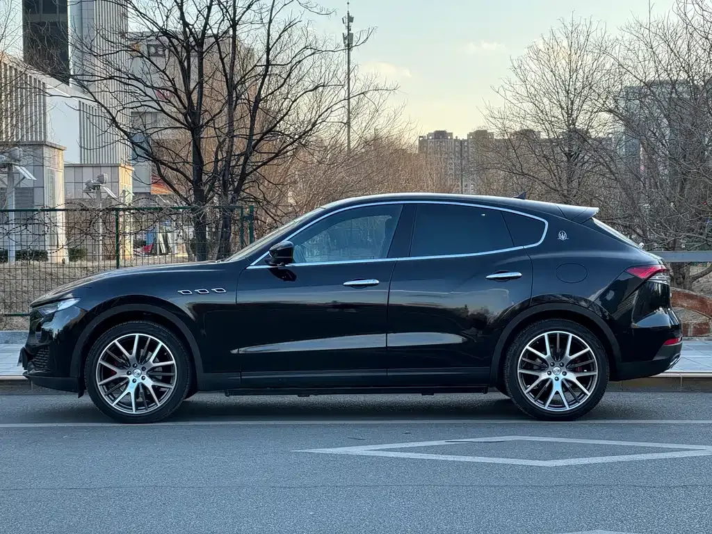 Maserati Levante 2022 из CN, фото 3