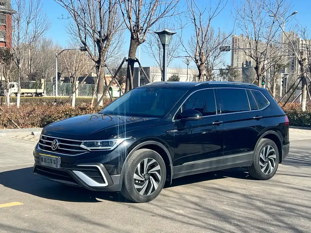 Volkswagen Tiguan L 2022 из CN, фото 1