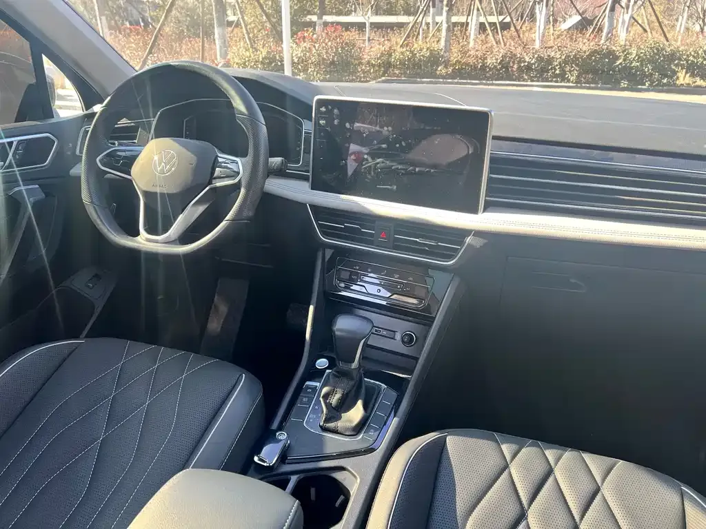 Volkswagen Tiguan L 2022 из CN, фото 9