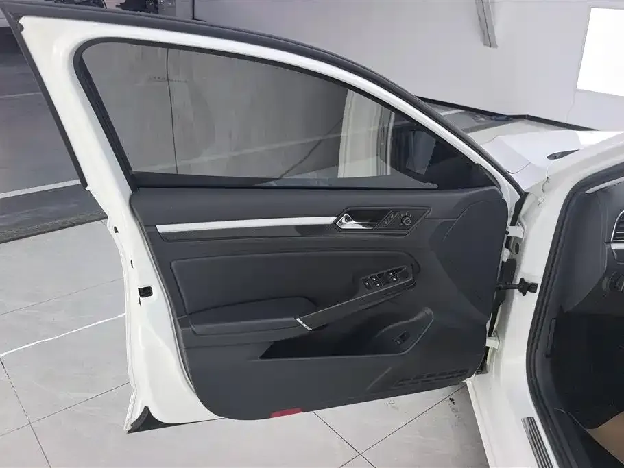 Volkswagen Lamando 2021 из CN, фото 8