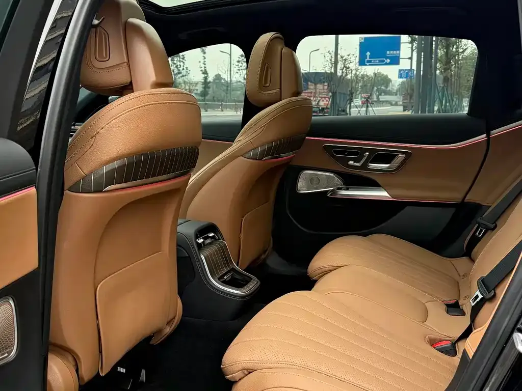Mercedes-Benz E-Class 2025 из CN, фото 5