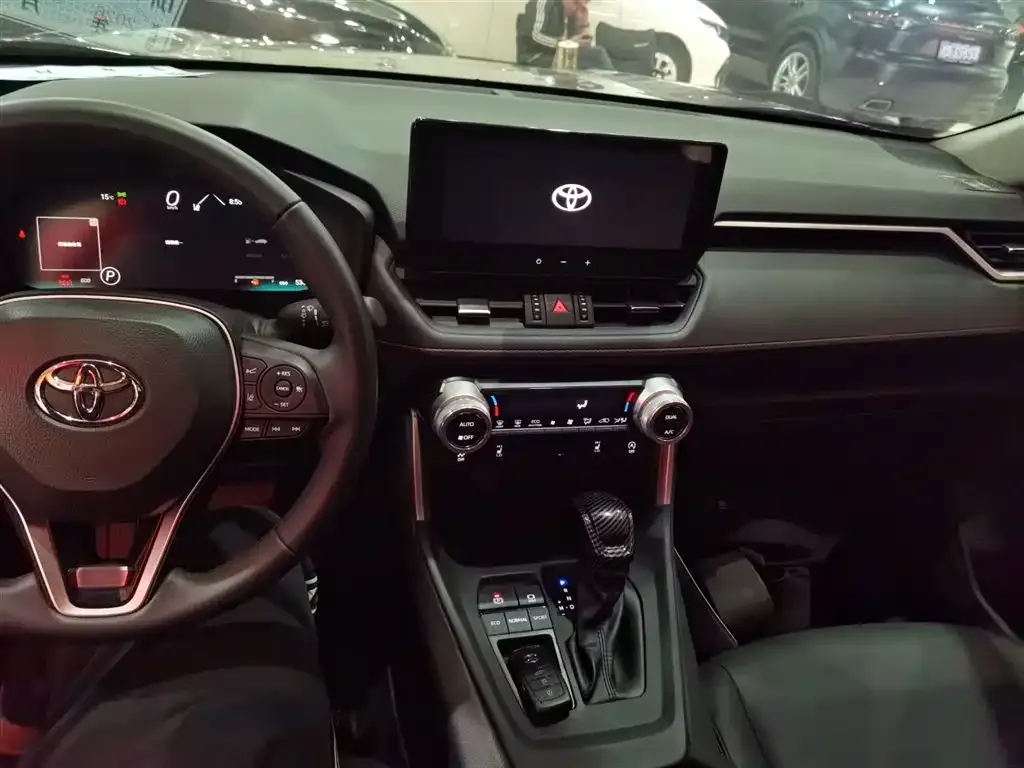 Toyota RAV4 2025 из CN, фото 10