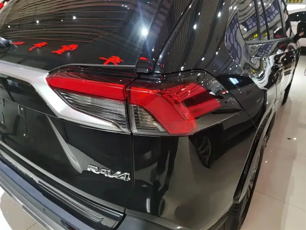 Toyota RAV4 2025 из CN, фото 8