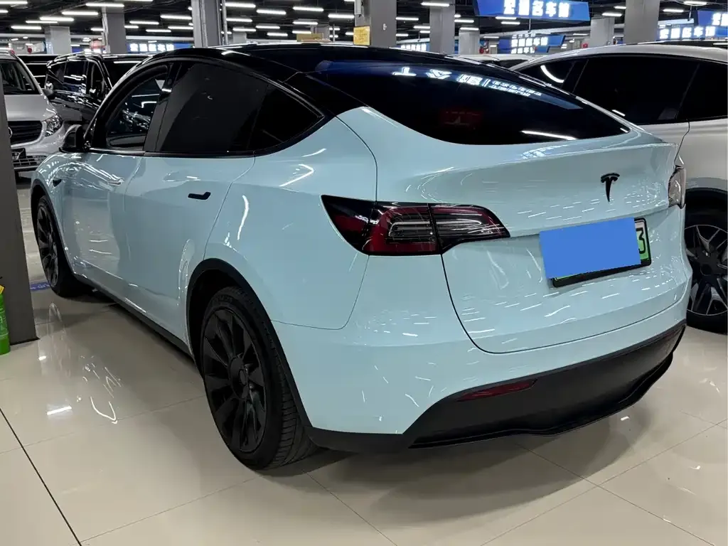 Tesla Model Y — фото 7