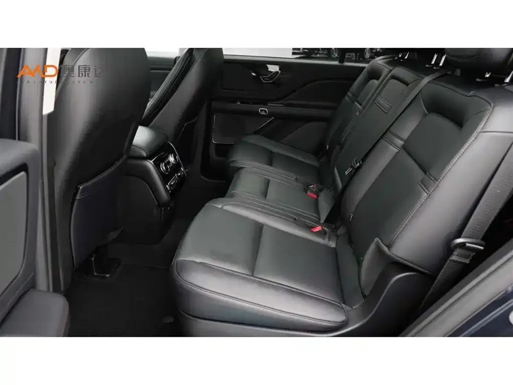 Lincoln Aviator — фото 10