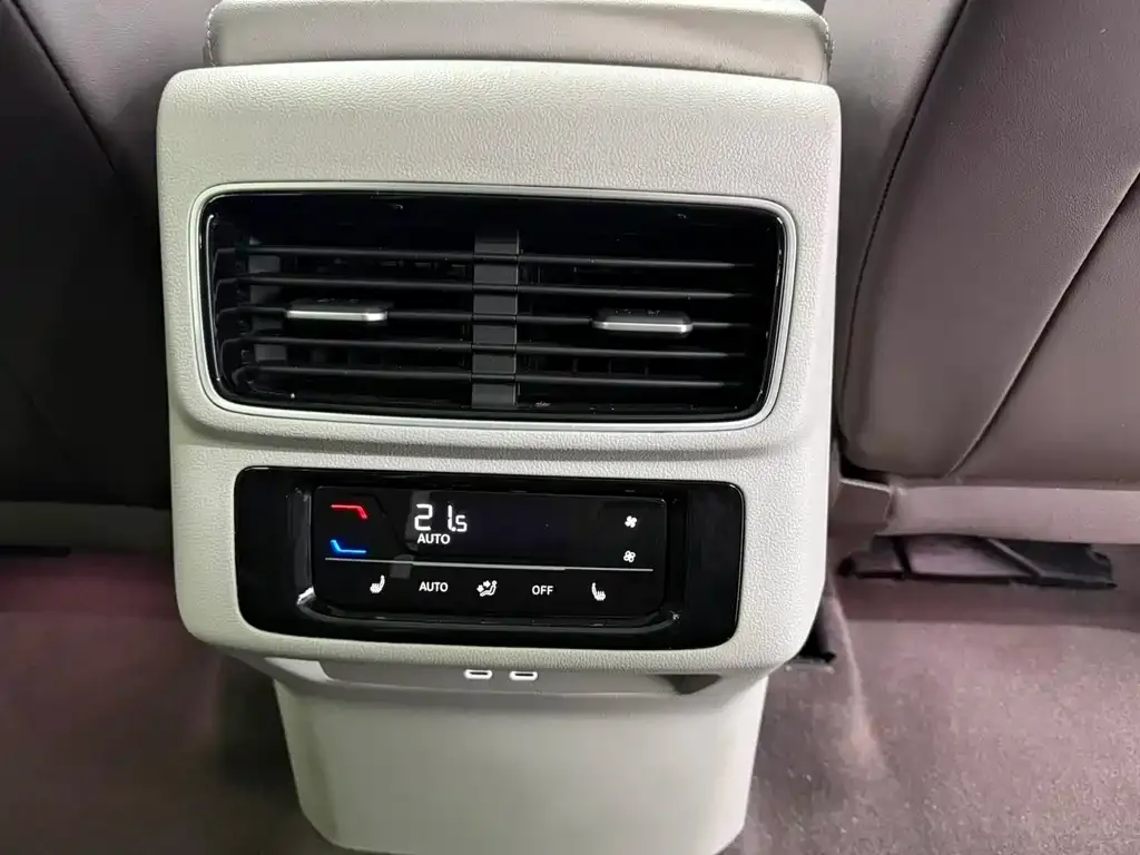 Volkswagen Tavendor 2022 из CN, фото 7