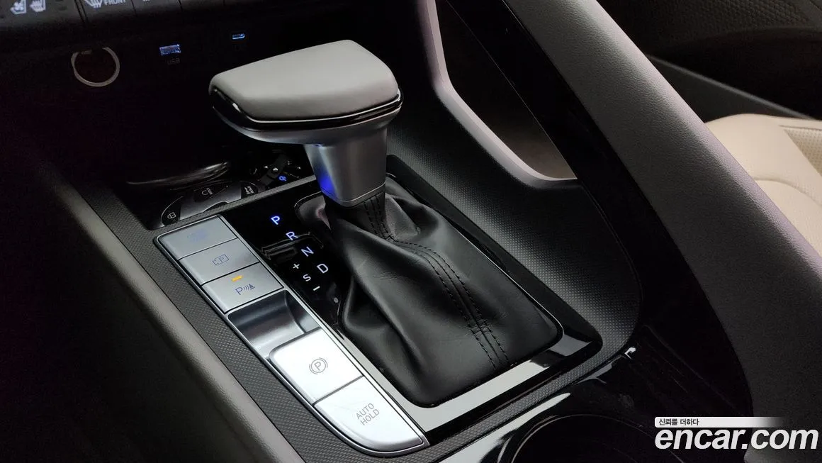 Hyundai AVANTE — фото 9