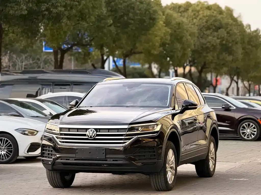 Volkswagen Touareg 2023 из CN, фото 1