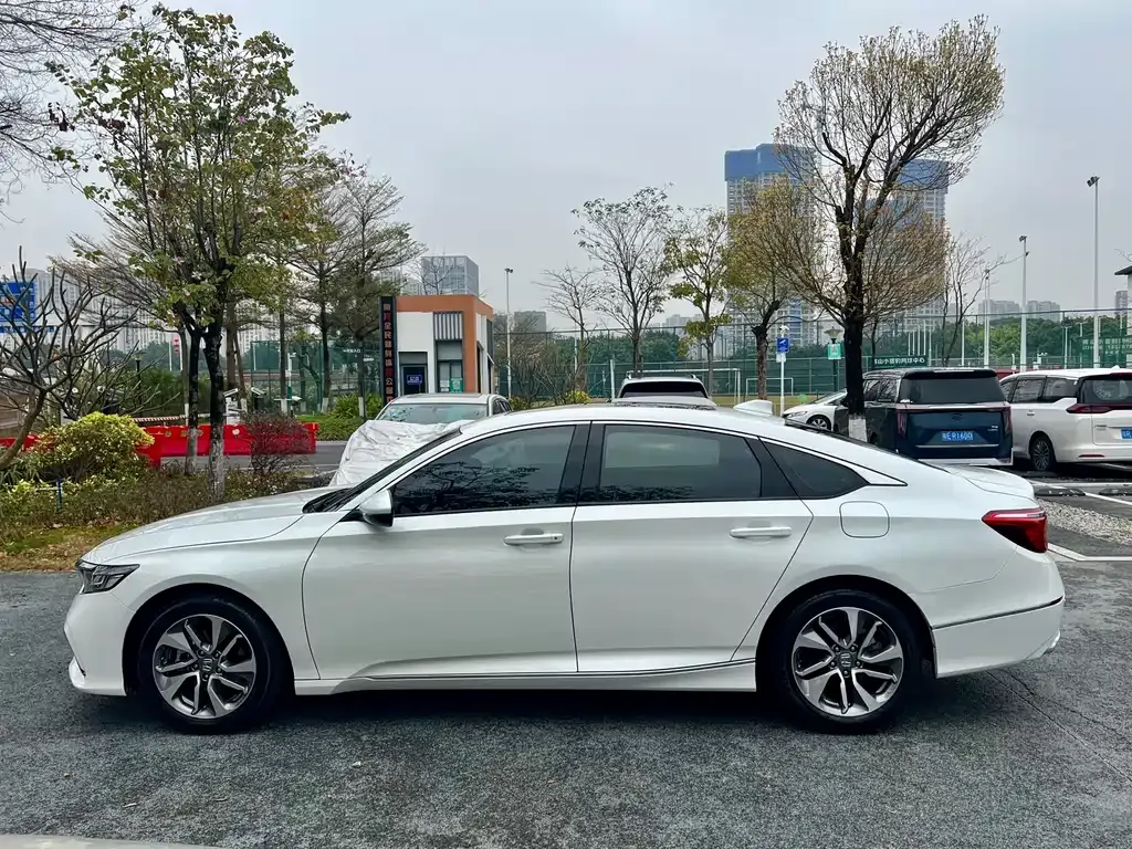 Honda Inspire 2021 из CN, фото 7