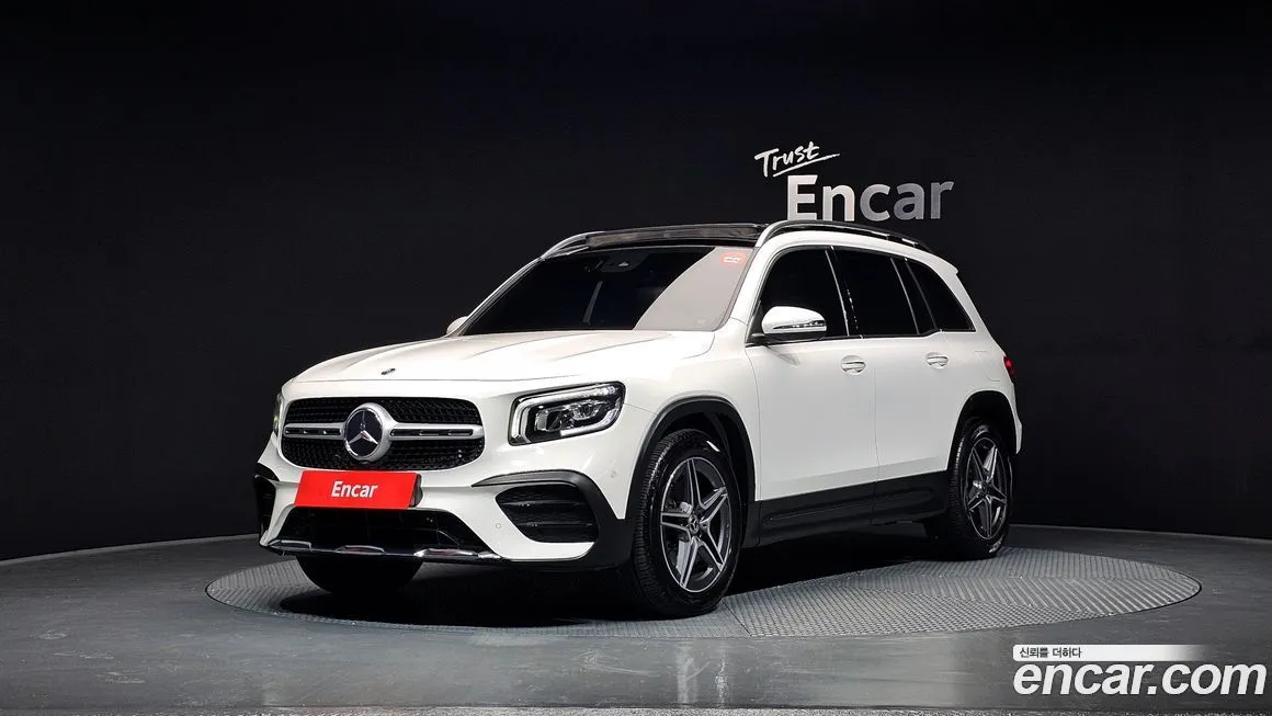 Mercedes-Benz GLB-Class — фото 1