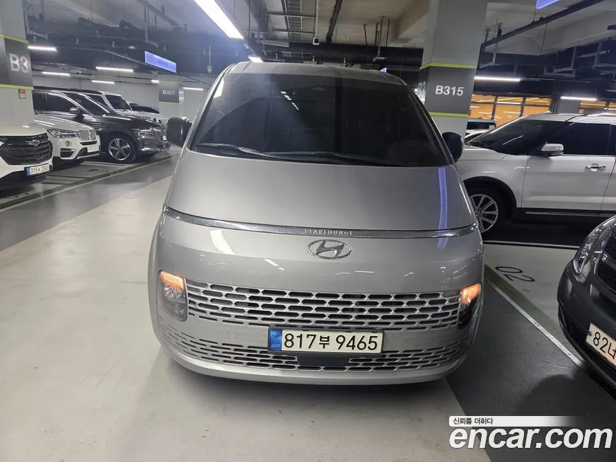 Hyundai Staria — фото 1