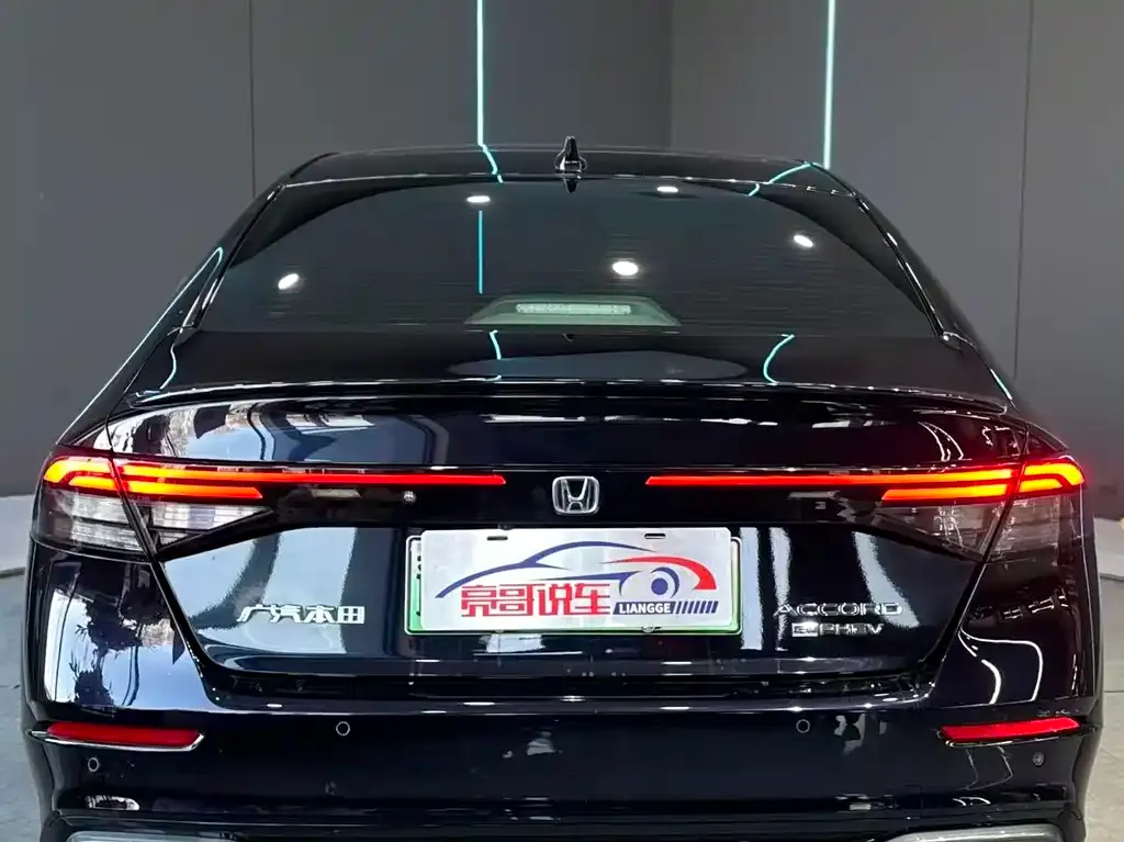 Honda Accord New Energy 2023 из CN, фото 3