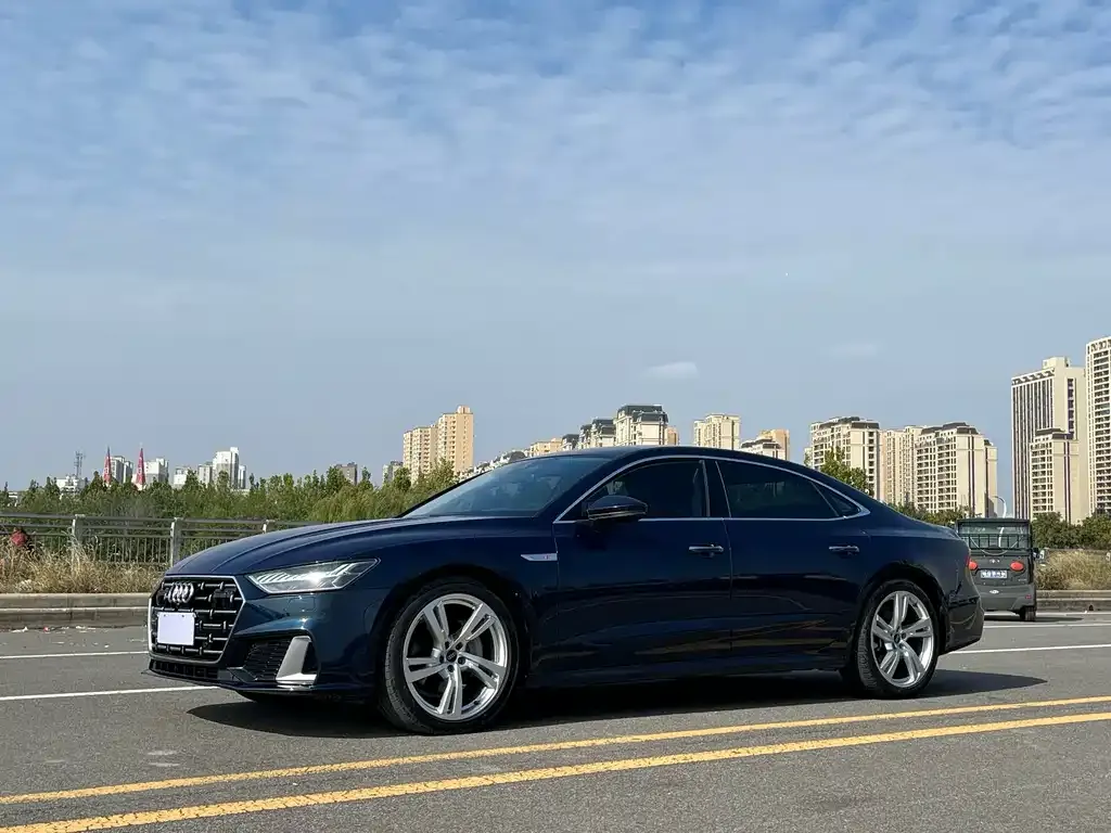 Audi A7L 2023 из CN, фото 9