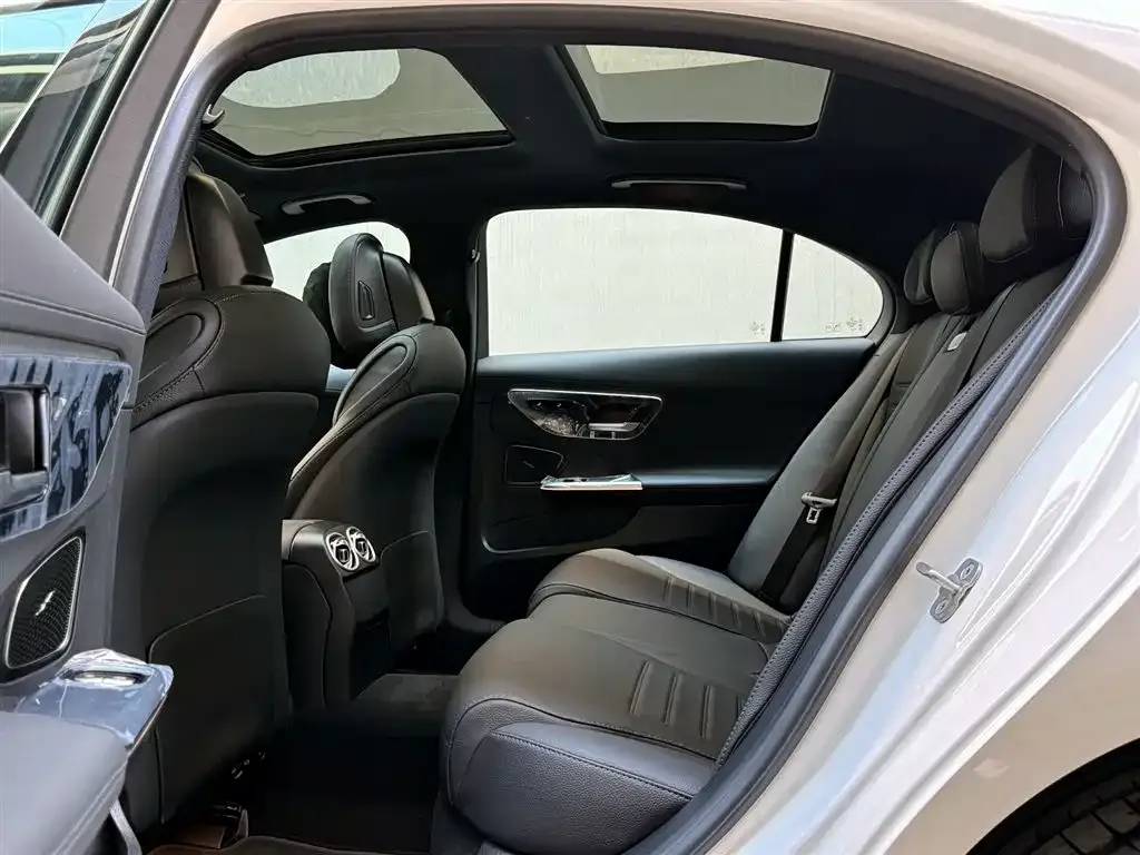 Mercedes-Benz C-Class 2025 из CN, фото 6