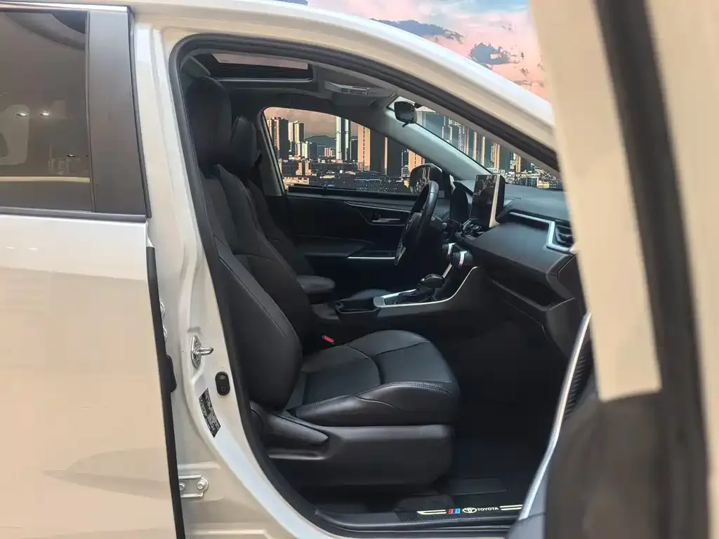 Toyota Wildlander New Energy 2021 из CN, фото 5