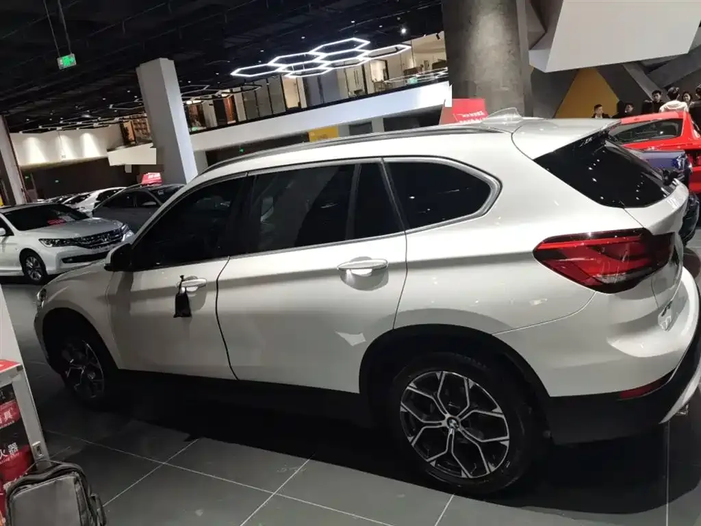 BMW X1 2021 из CN, фото 5