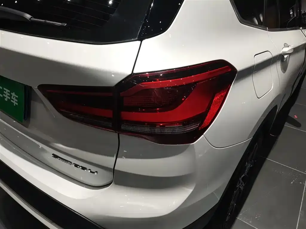 BMW X1 2021 из CN, фото 8