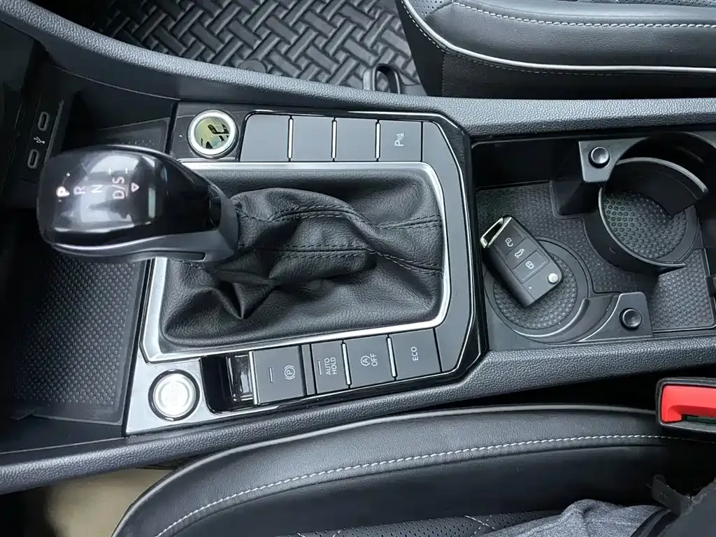 Volkswagen Sagitar 2023 из CN, фото 9