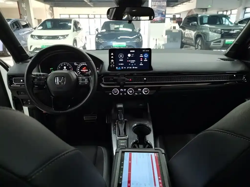 Honda Civic 2024 из CN, фото 3