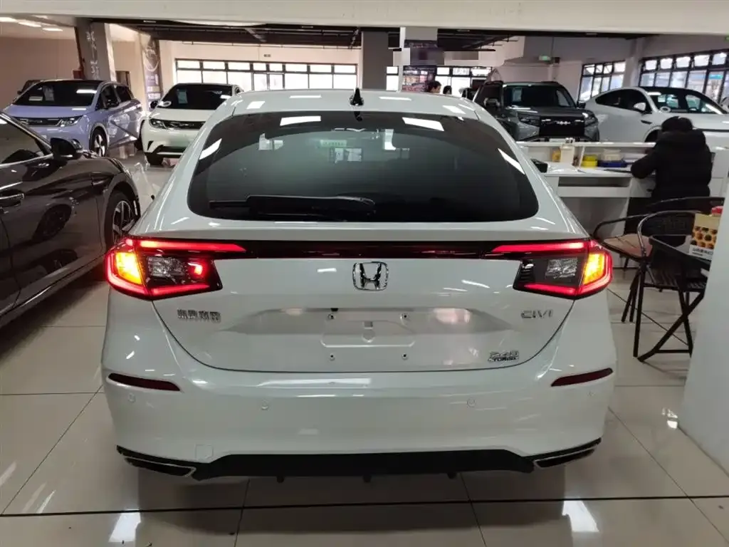 Honda Civic 2024 из CN, фото 7