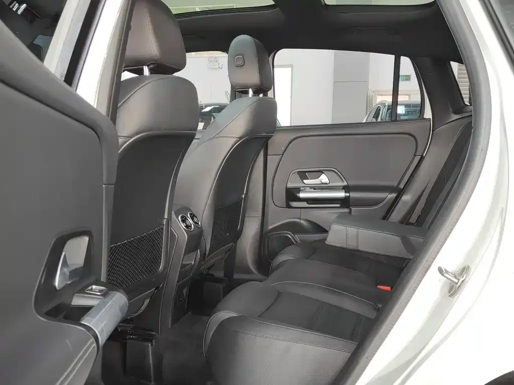 Mercedes-Benz GLA 2023 из CN, фото 4
