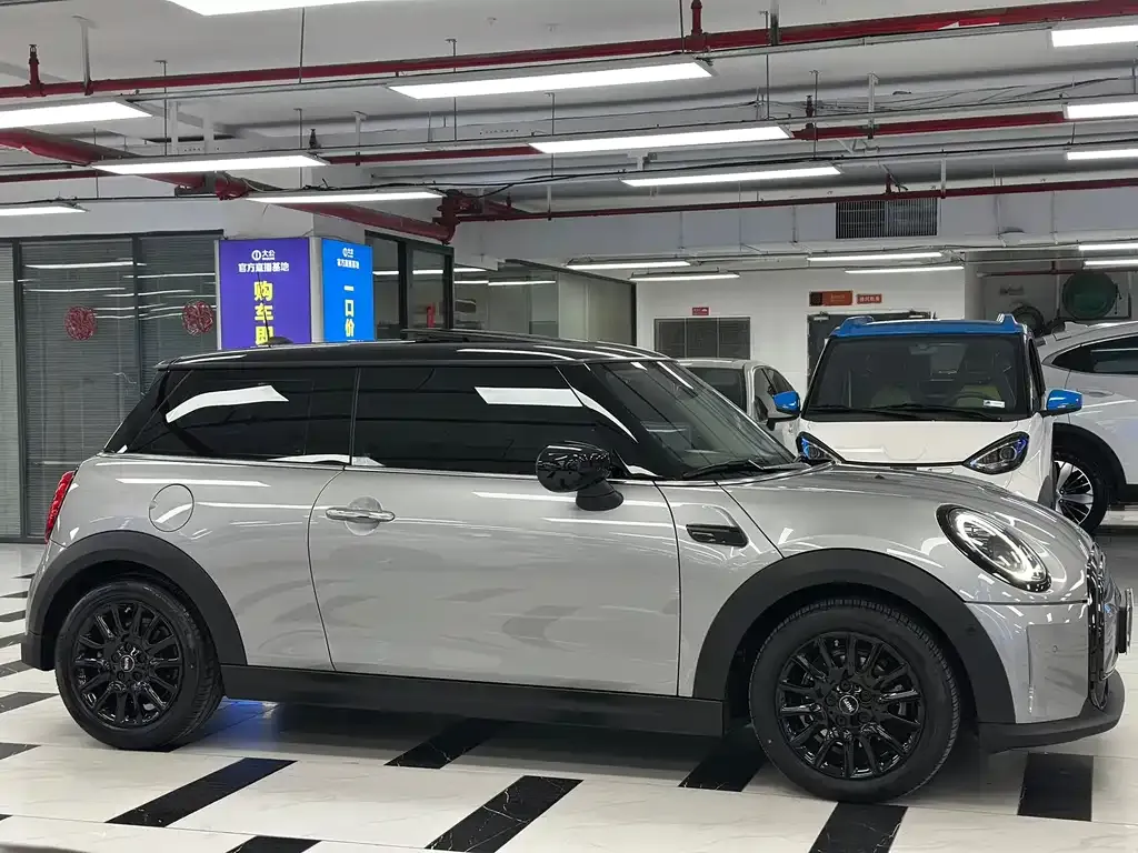 MINI Cooper (3-door) 2024 из CN, фото 6