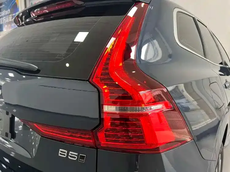 Volvo XC60 2022 из CN, фото 4