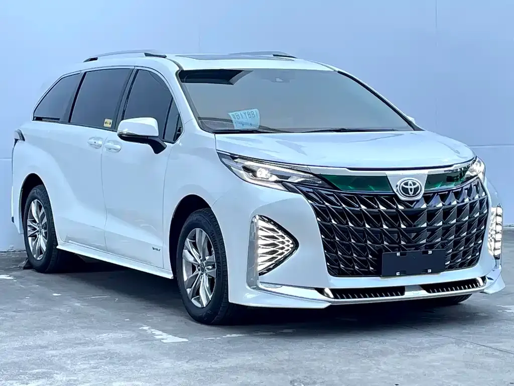 Toyota Sienna 2024 из CN, фото 8
