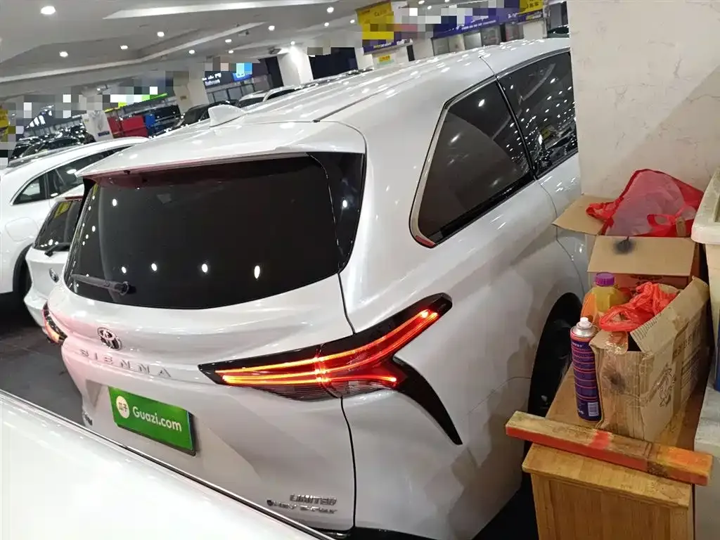 Toyota Sienna 2024 из CN, фото 7