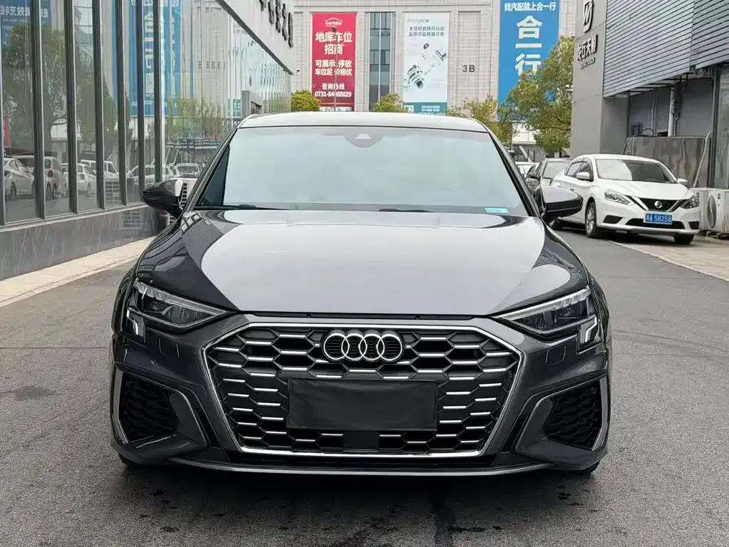 Audi A3 2022 из CN, фото 8