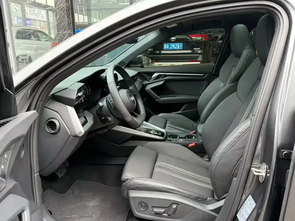 Audi A3 2022 из CN, фото 10