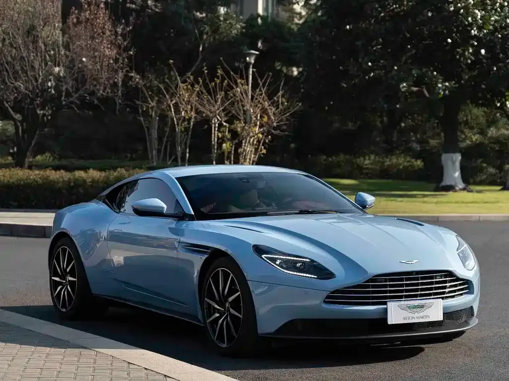 Aston Martin DB11 2024 из CN, фото 2
