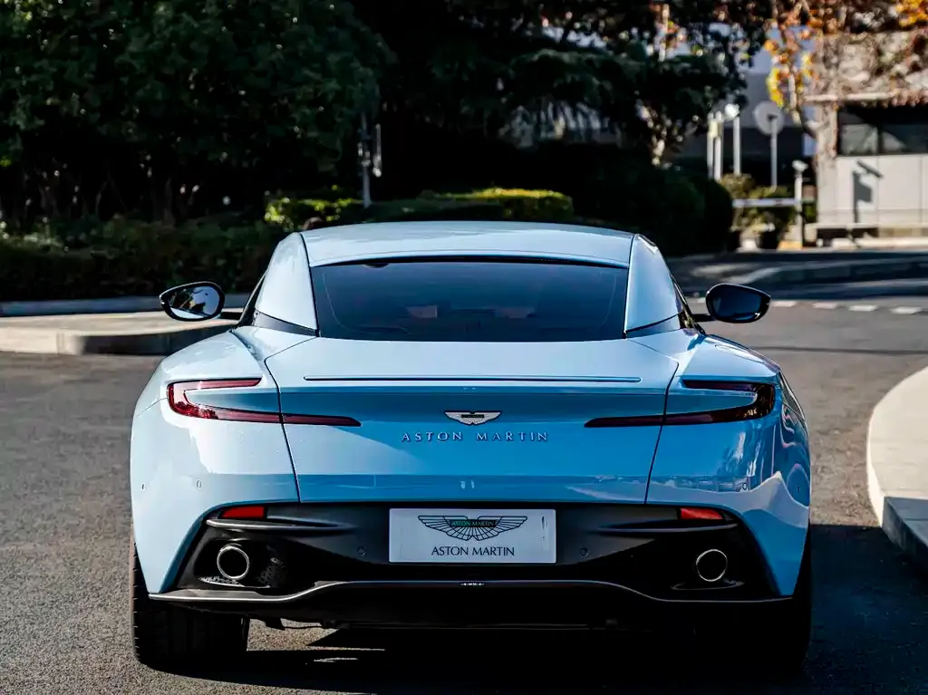 Aston Martin DB11 2024 из CN, фото 6