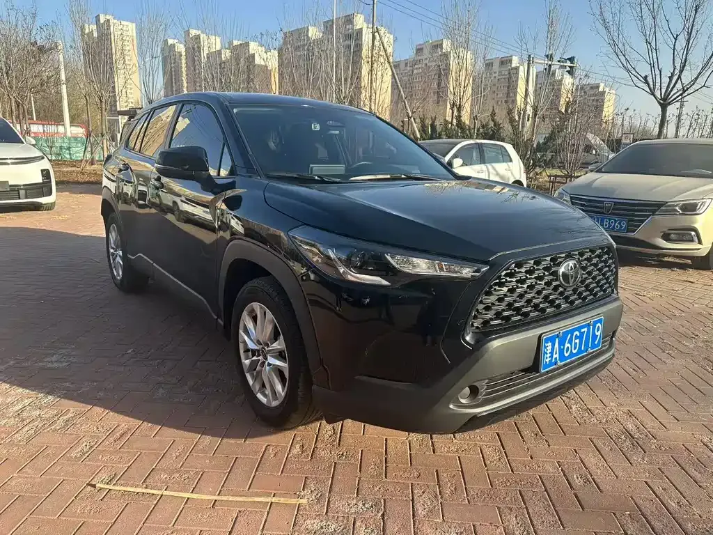 Toyota Corolla Cross 2024 из CN, фото 3