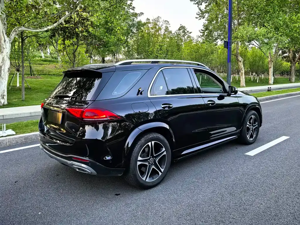 Mercedes-Benz GLE — фото 8