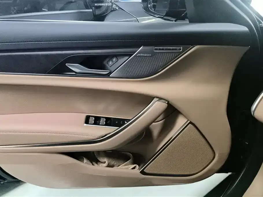 Jaguar XFL 2025 из CN, фото 5