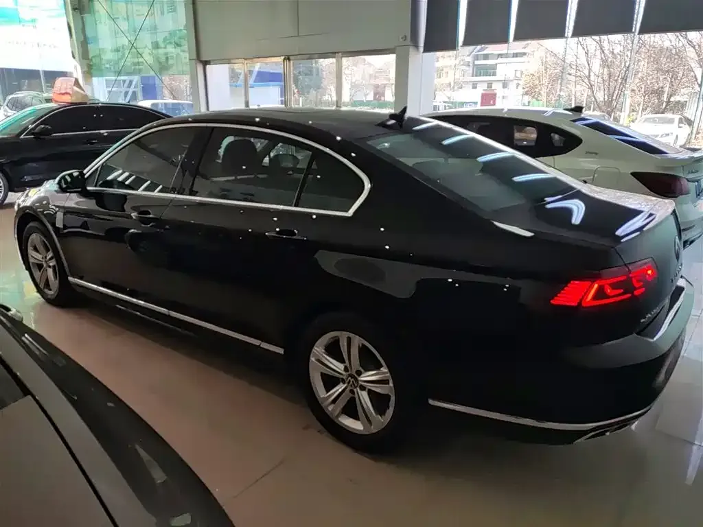 Volkswagen Magotan 2025 из CN, фото 6