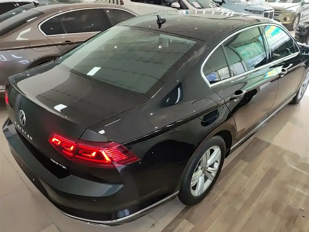Volkswagen Magotan 2025 из CN, фото 8