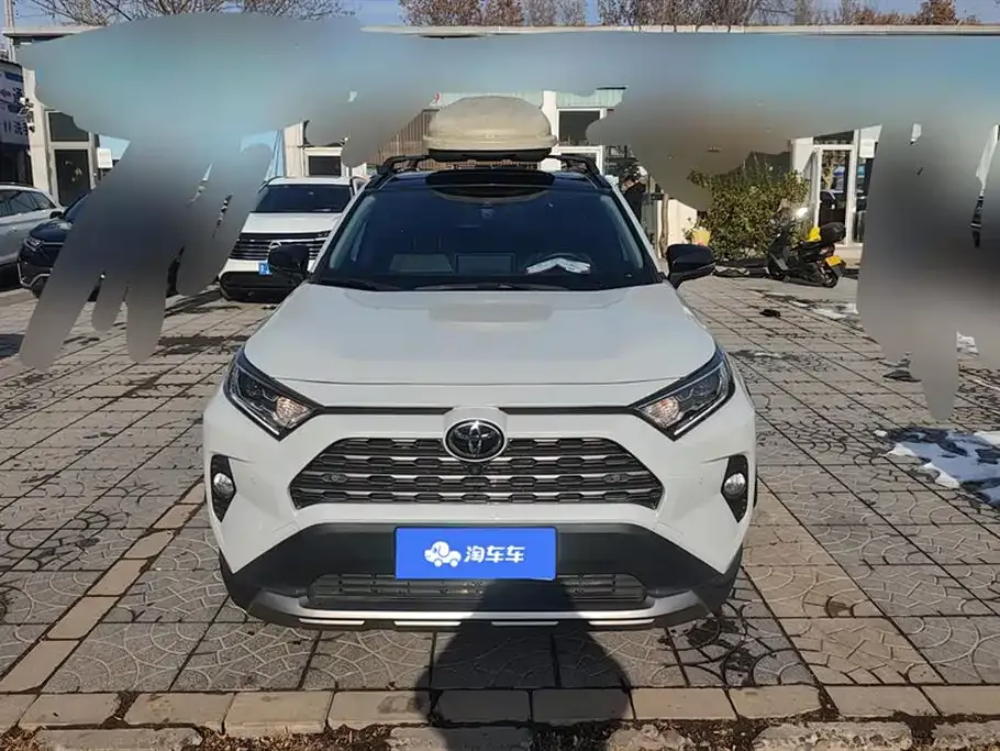 Toyota RAV4 2022 из CN, фото 2