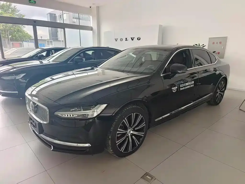 Volvo S90 2025 из CN, фото 1