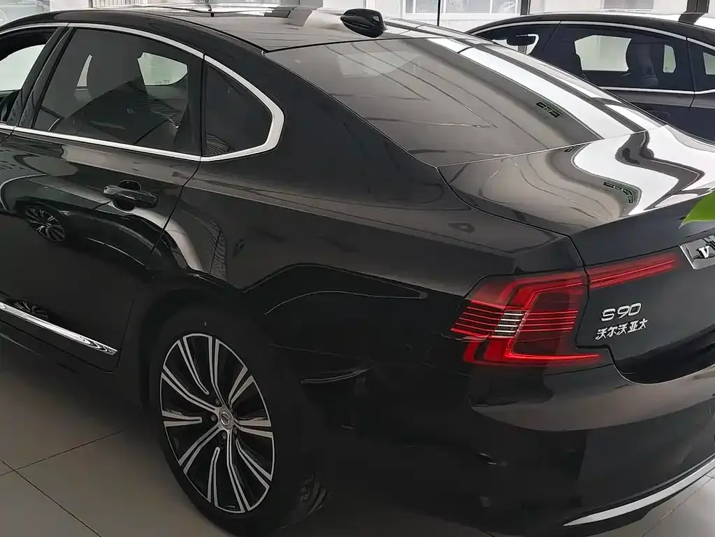 Volvo S90 2025 из CN, фото 8