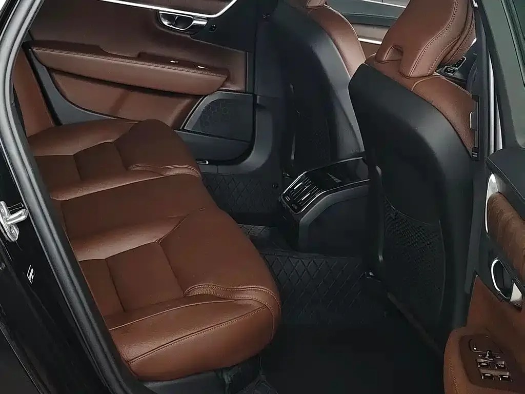 Volvo S90 2025 из CN, фото 7