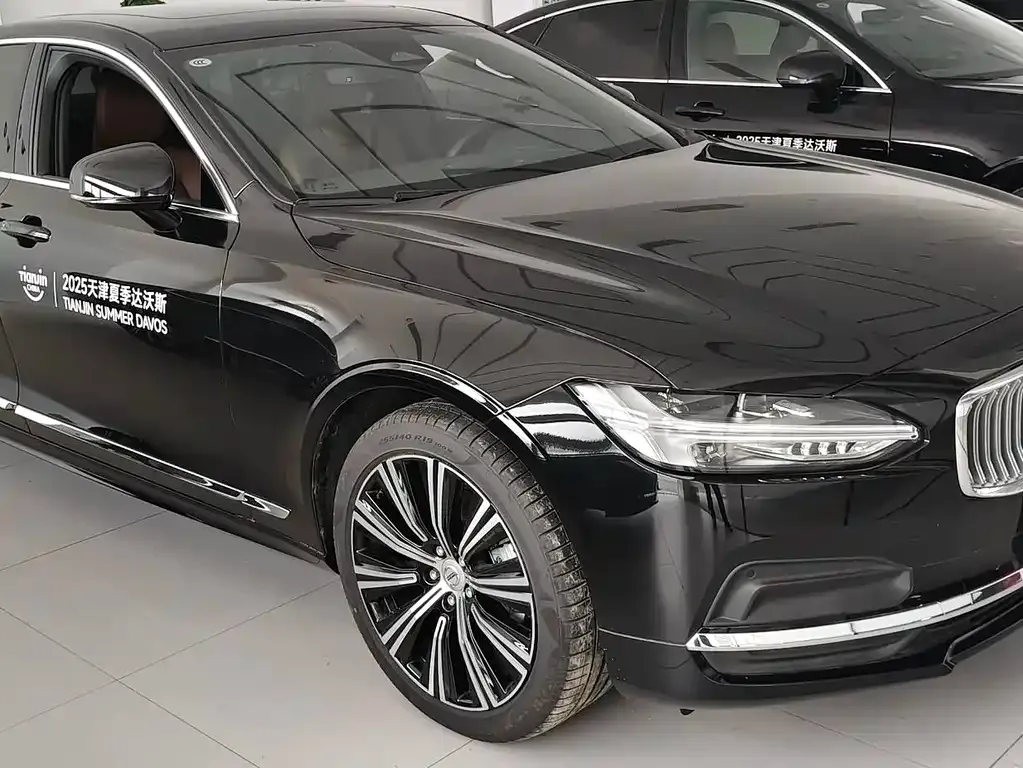 Volvo S90 2025 из CN, фото 5