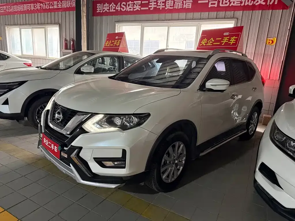 Nissan X-Trail 2021 из CN, фото 1
