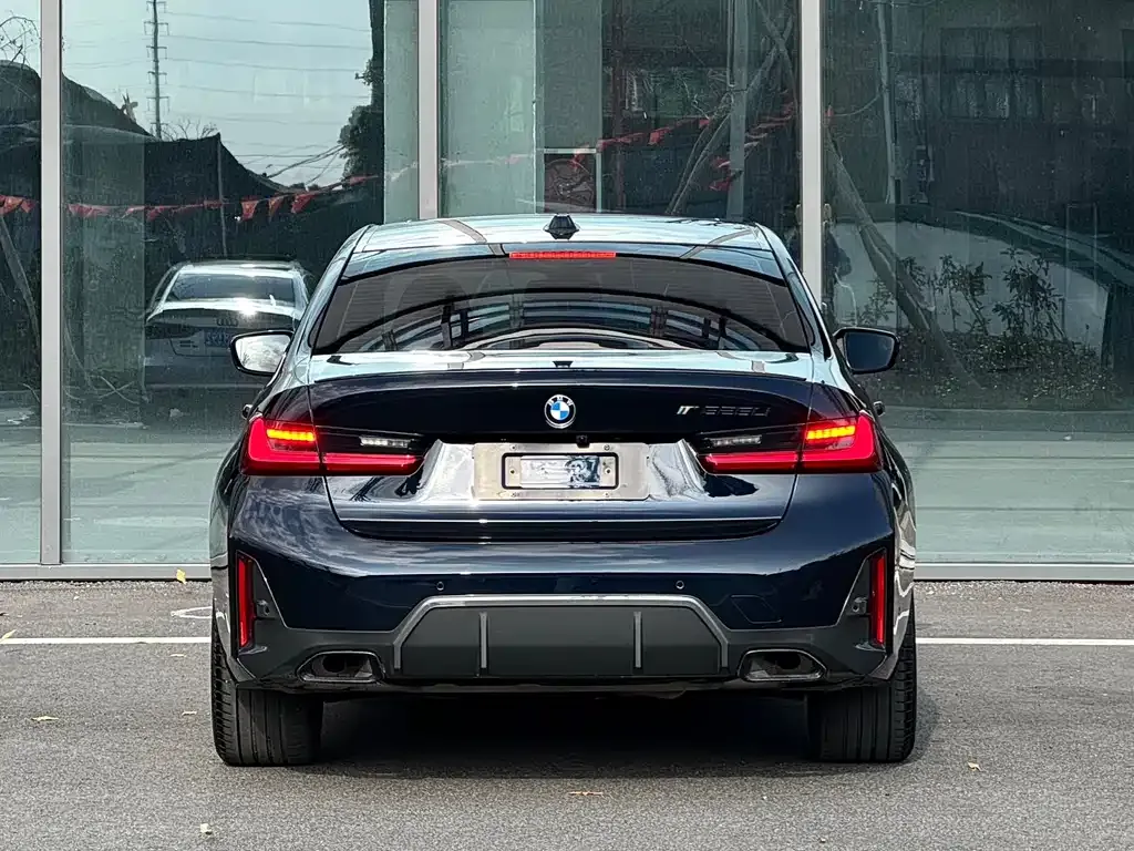 BMW 3 Series 2023 из CN, фото 2