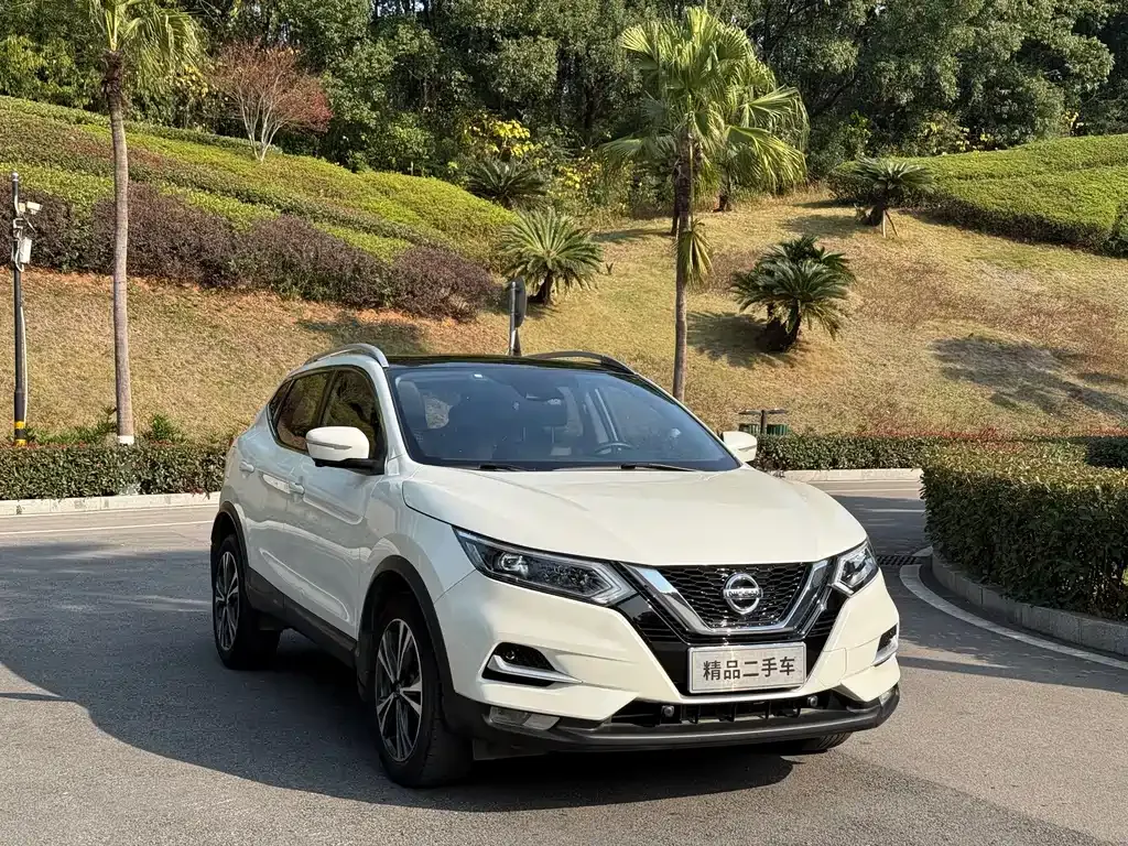Nissan Qashqai — фото 6