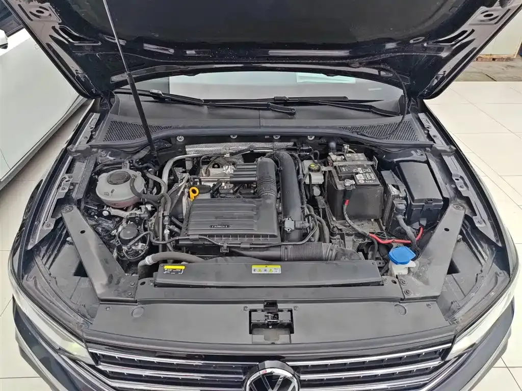 Volkswagen Magotan 2024 из CN, фото 10