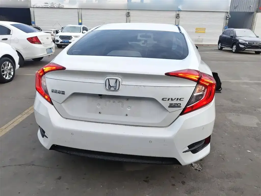 Honda Civic — фото 5